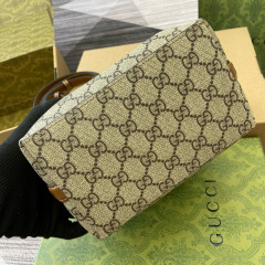 GUCCI GG Emblem small bucket bag