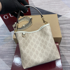 GUCCI GG Emblem small bucket bag