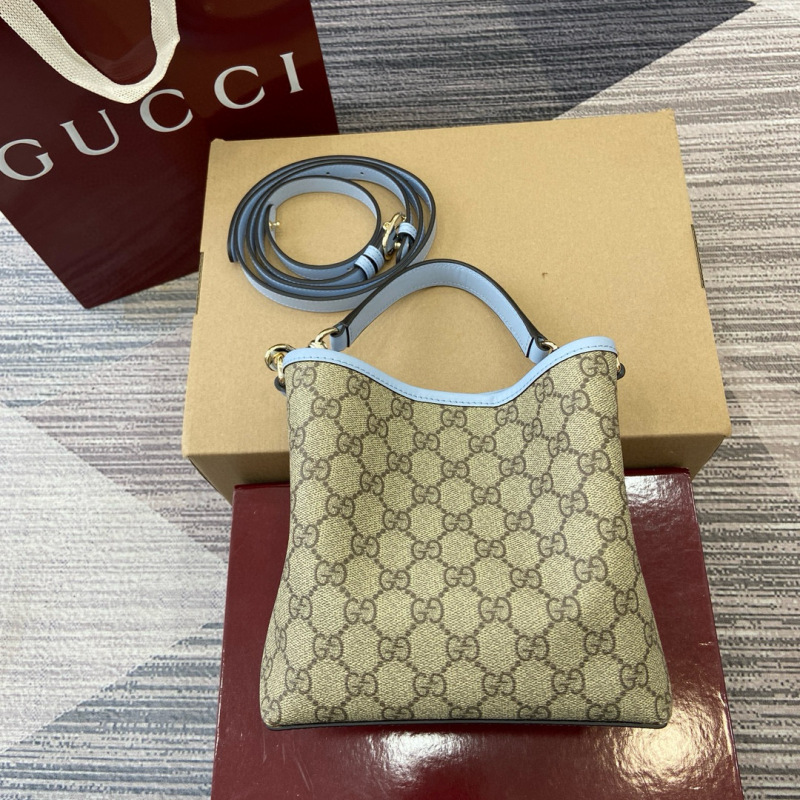 GUCCI GG Emblem small bucket bag