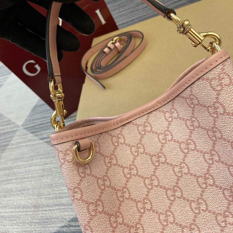 GUCCI GG Emblem small bucket bag