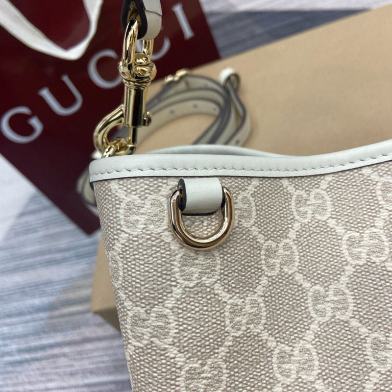 GUCCI GG Emblem small bucket bag