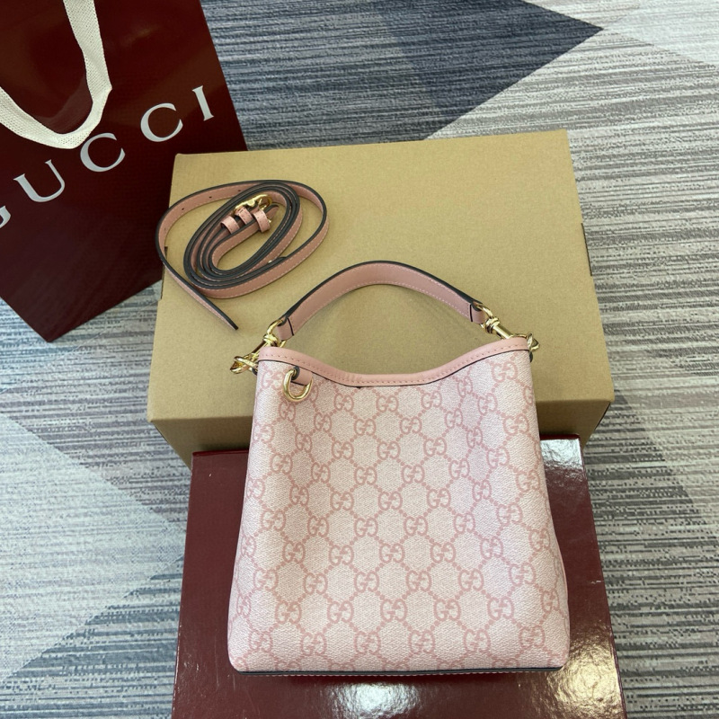 GUCCI GG Emblem small bucket bag