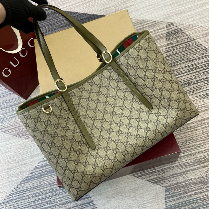 GUCCI GG Emblem large tote bag