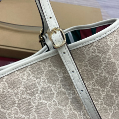 GUCCI GG Emblem medium tote bag