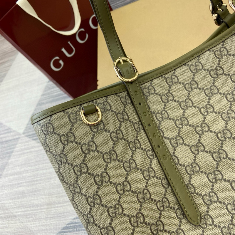 GUCCI GG Emblem large tote bag