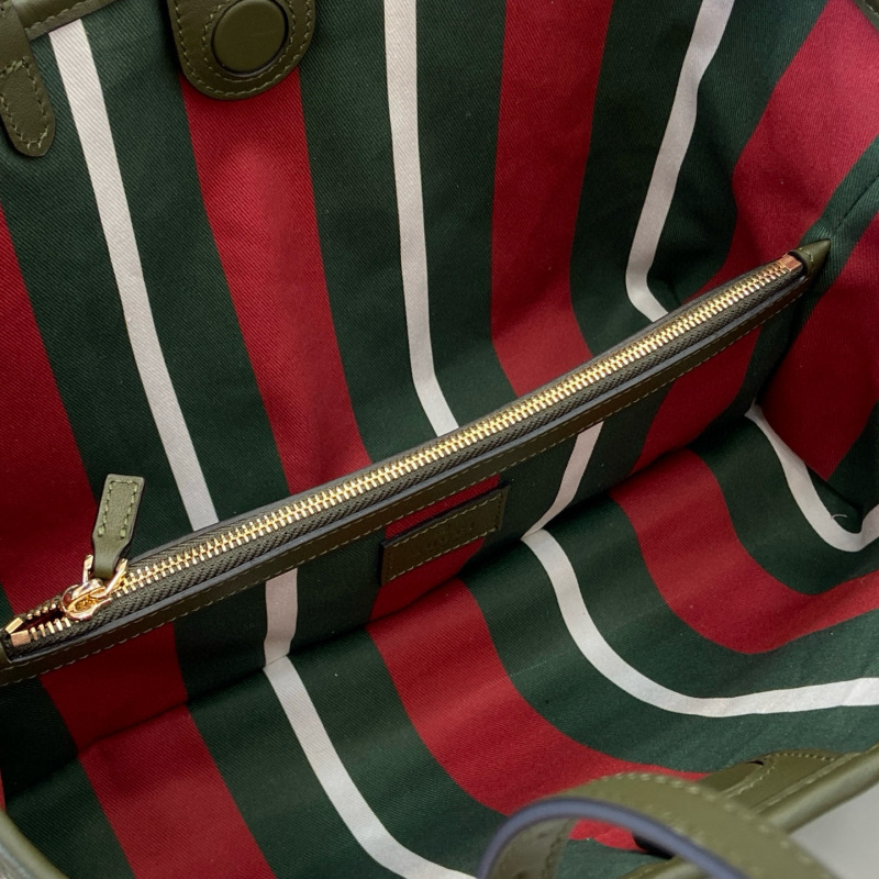 GUCCI GG Emblem medium tote bag