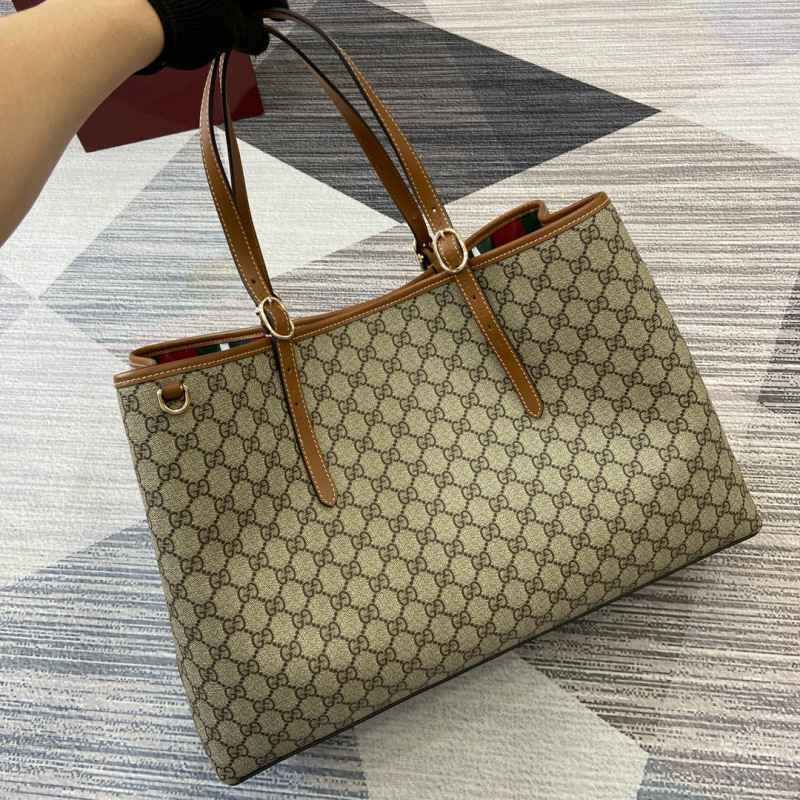 GUCCI GG Emblem maxi tote bag