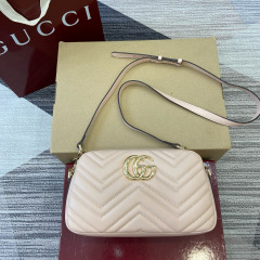 GUCCI GG Marmont small camera bag
