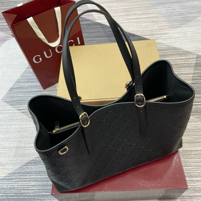 GUCCI GG Emblem large tote bag