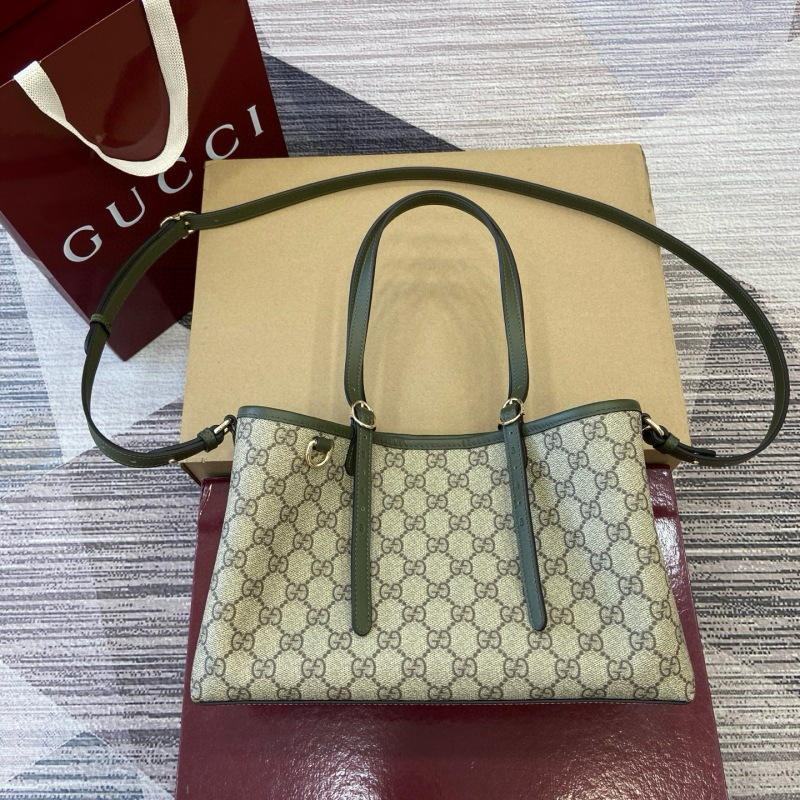 GUCCI GG Emblem medium tote bag