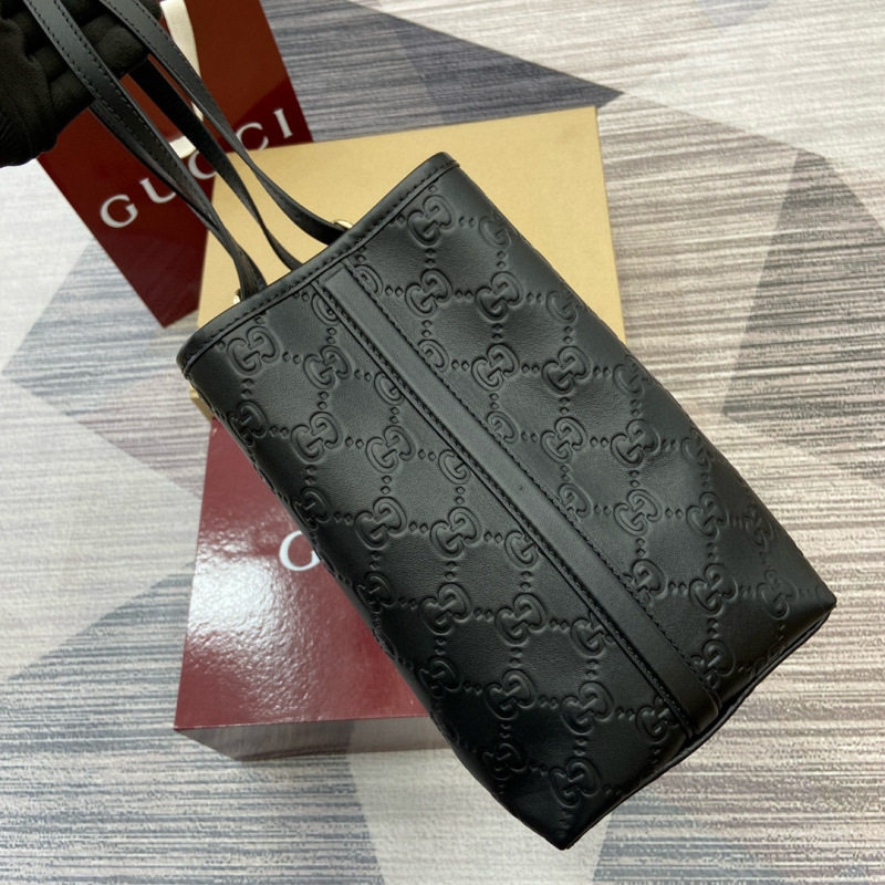 GUCCI GG Emblem large tote bag