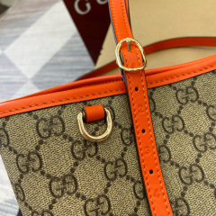 GUCCI GG Emblem medium tote bag