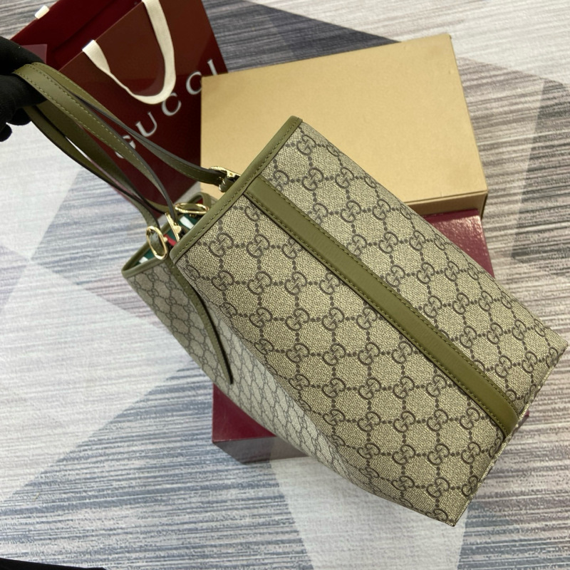GUCCI GG Emblem large tote bag