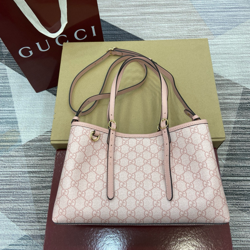 GUCCI GG Emblem medium tote bag