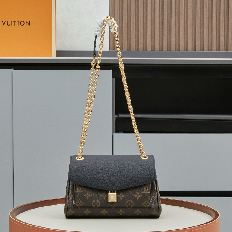 LV Borsa Saint Germain BB Handbag