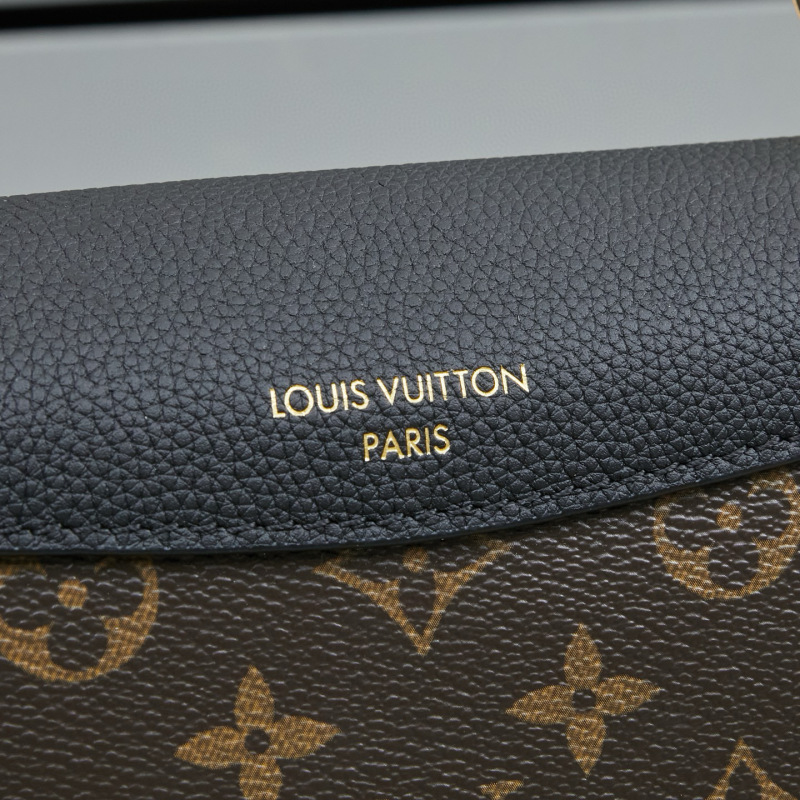 LV Borsa Saint Germain BB Handbag
