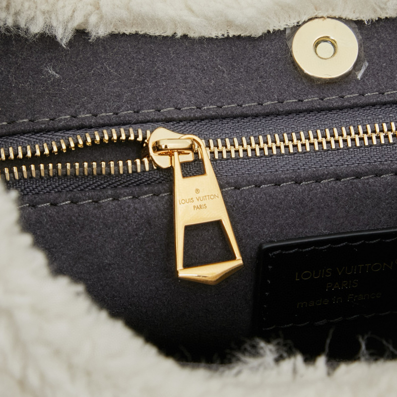 LV CarryAll BB Handbag