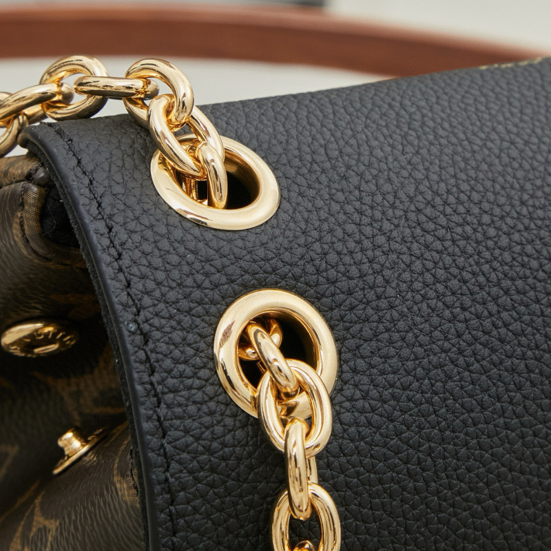 LV Borsa Saint Germain BB Handbag