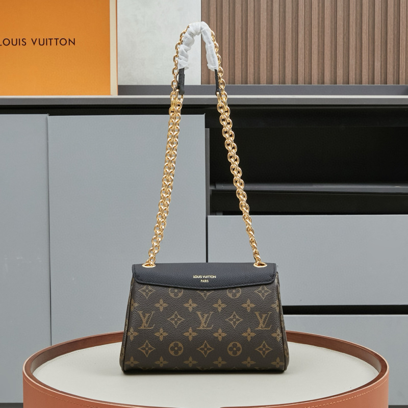 LV Borsa Saint Germain BB Handbag