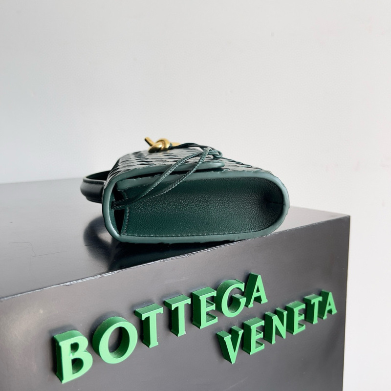BOTTEGA VENETA Andiamo Clutch Bag
