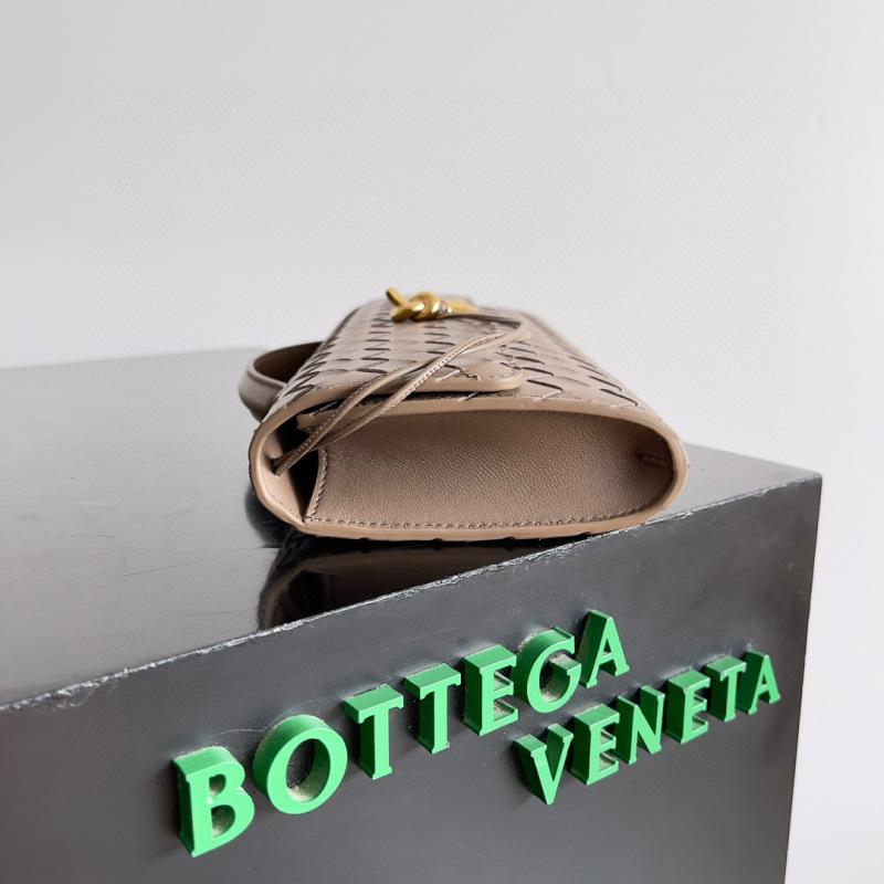 BOTTEGA VENETA Andiamo Clutch Bag