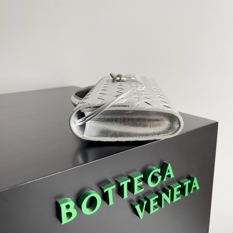 BOTTEGA VENETA Andiamo Clutch Bag