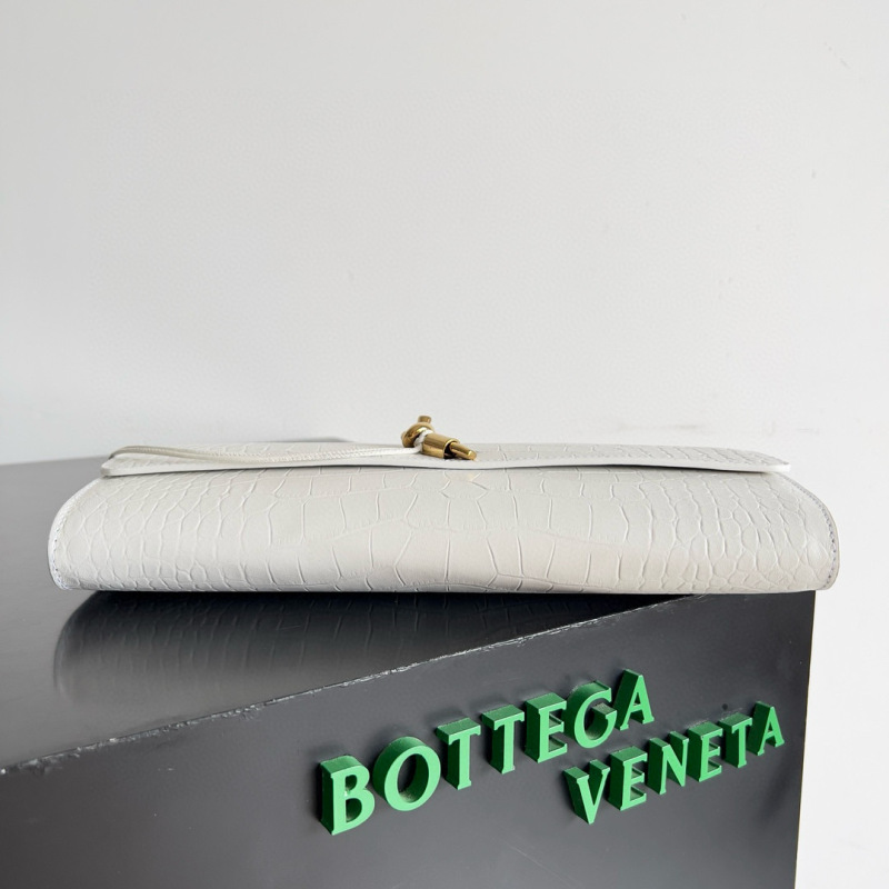 BOTTEGA VENETA Andiamo Clutch Bag