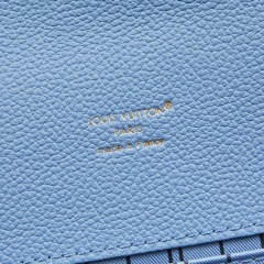 LV Pochette Métis Handbag