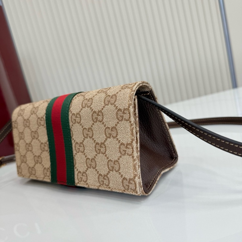 GUCCI Small pouch