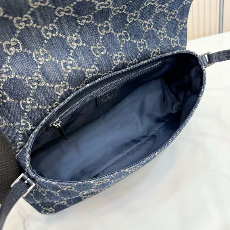 GUCCI Madison medium shoulder bag