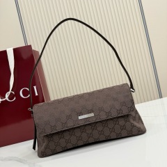 GUCCI Madison medium shoulder bag
