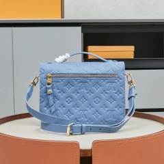 LV Pochette Métis Handbag