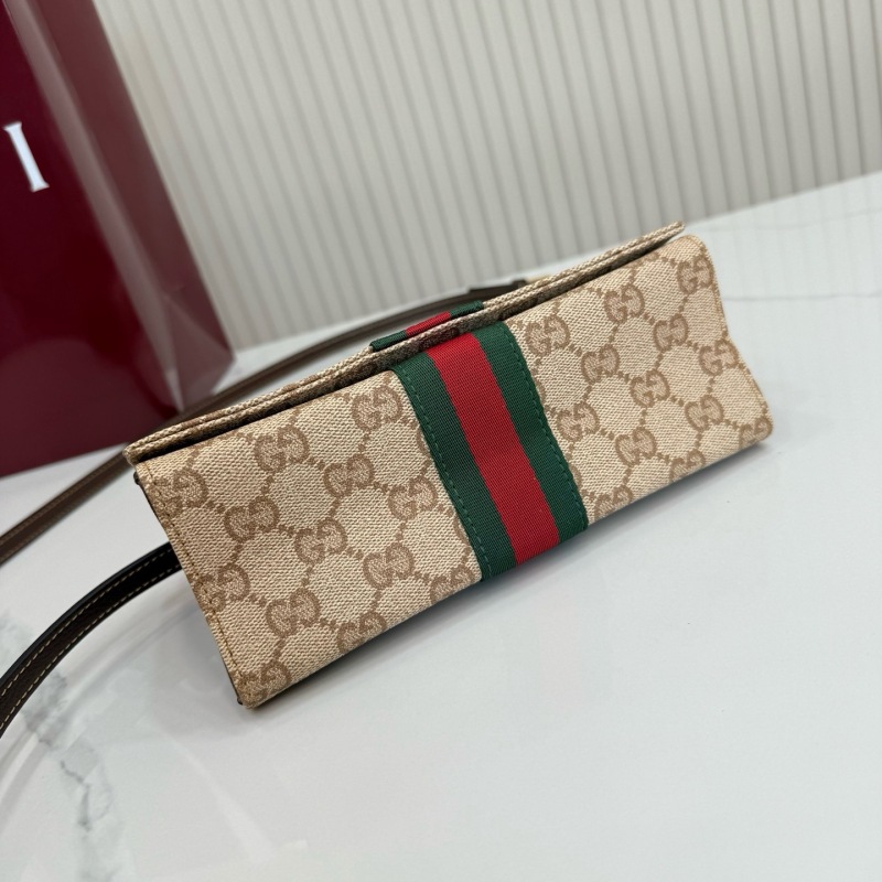GUCCI Small pouch