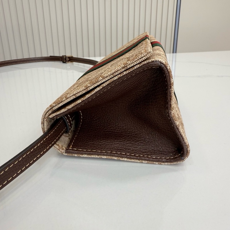 GUCCI Small pouch