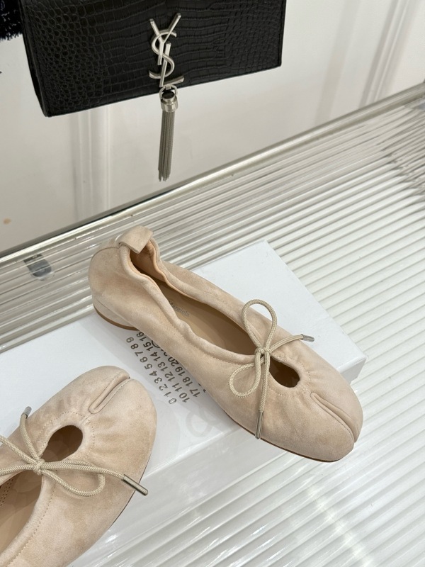 Maison Margiela Split toe Mary Jane shoes