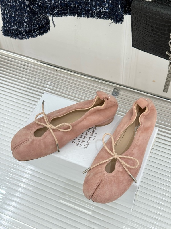 Maison Margiela Split toe Mary Jane shoes