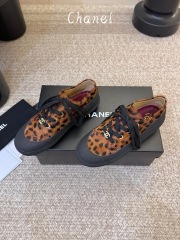 CHANEL Sneakers