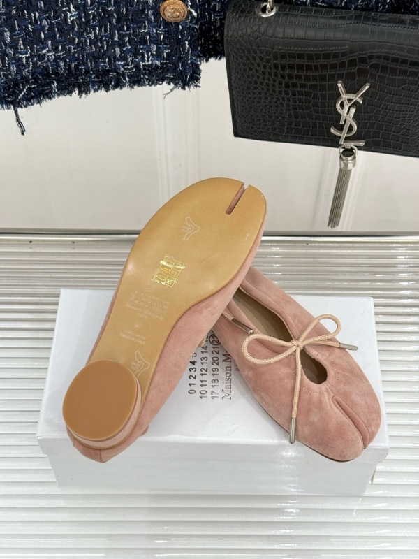 Maison Margiela Split toe Mary Jane shoes