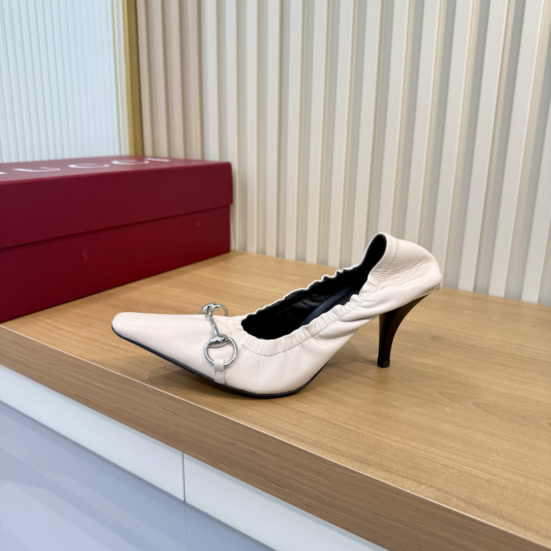 GUCCI Women's Vittoria pump with elastic (7.5cm)
