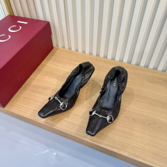 GUCCI Women's Vittoria pump with elastic
