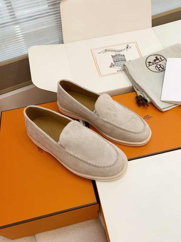 HERMES Low Loafer