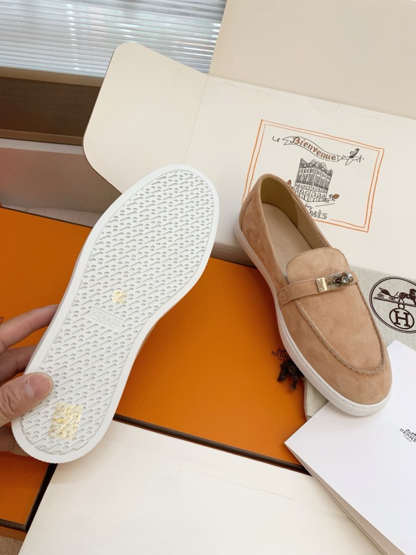 HERMES Low Loafer