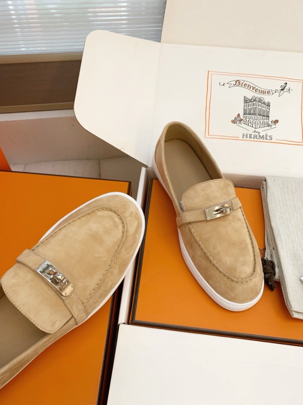 HERMES Low Loafer