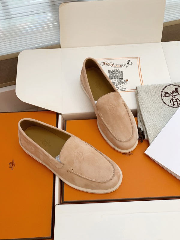 HERMES Low Loafer