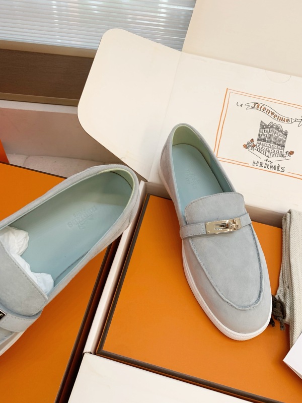 HERMES Low Loafer