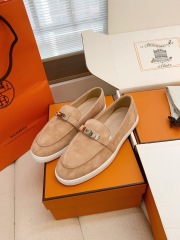 HERMES Low Loafer