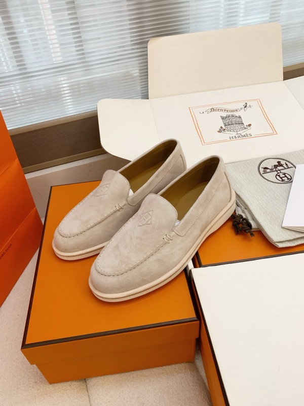 HERMES Low Loafer