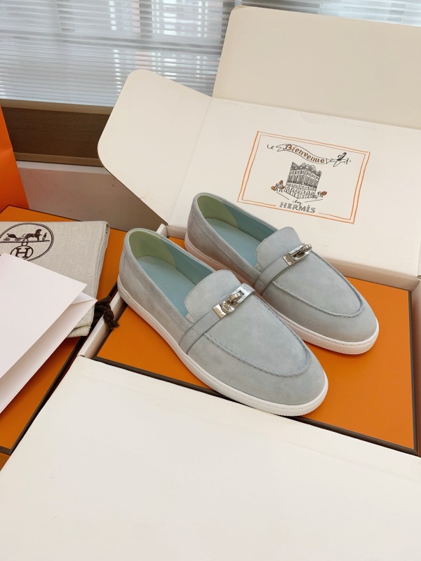 HERMES Low Loafer