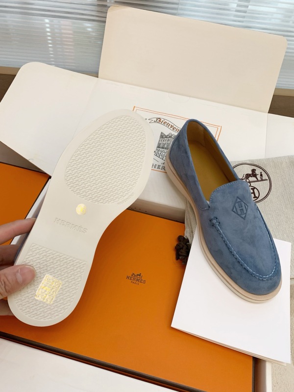 HERMES Low Loafer