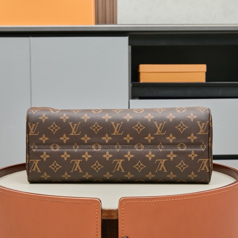 LV OnTheGo Soft PM Handbag